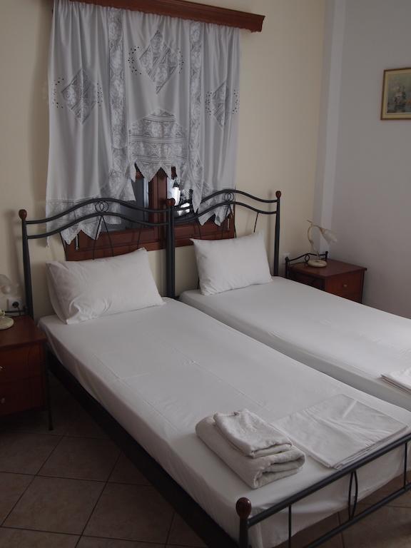 To Kima Hotel Koufonisia Szoba fotó